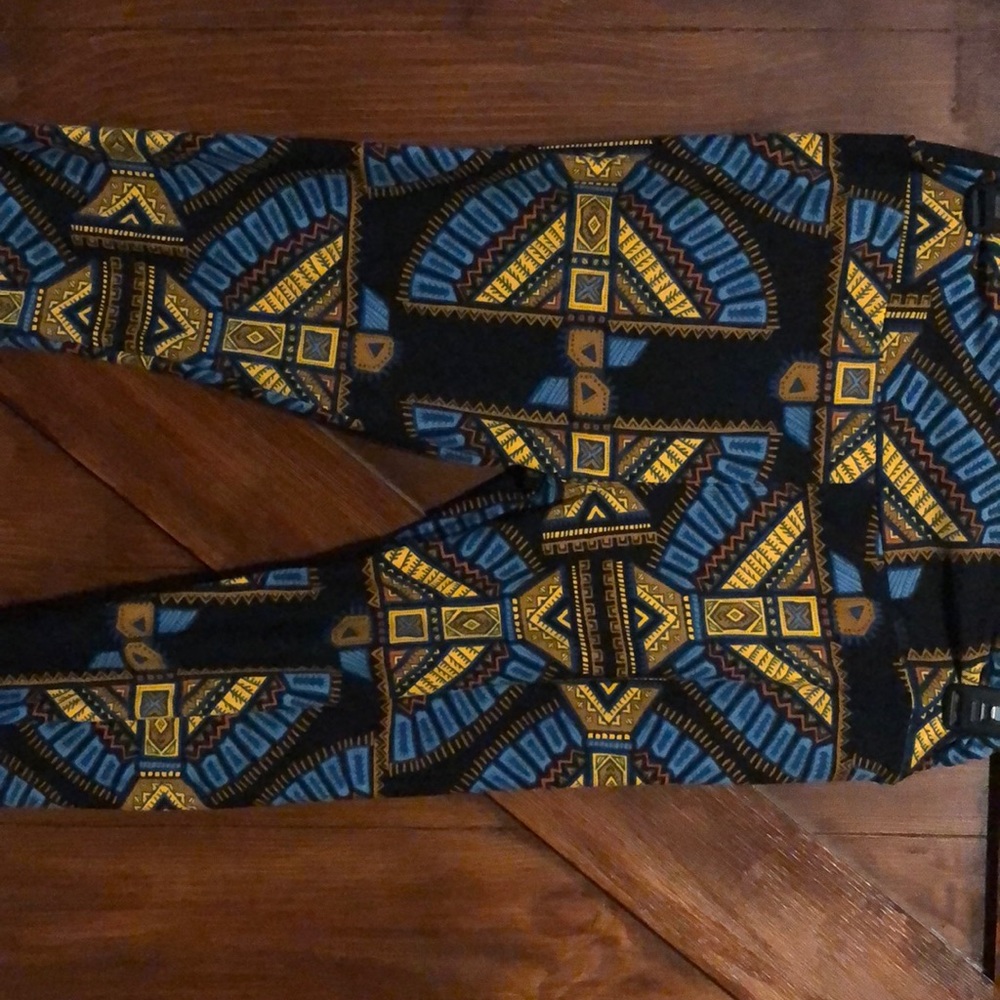 Lularoe Aztec leggings